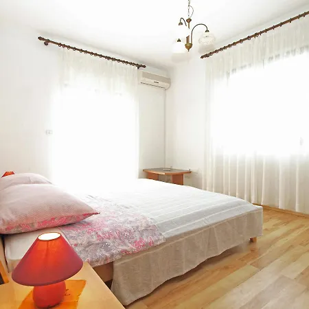 Apartmán Pula 1604 *